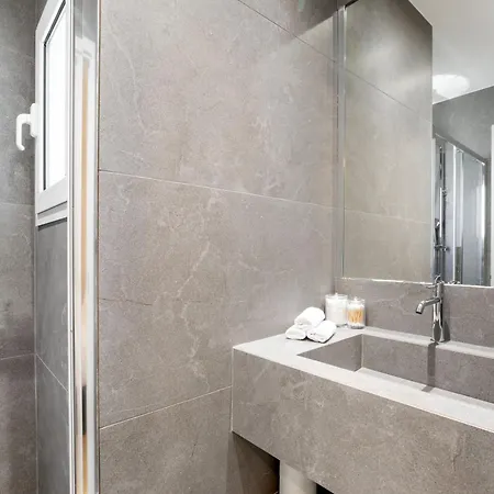 Acropolis Apartment *